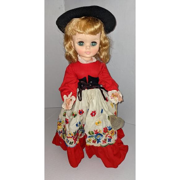 Vintage 1965 17" Effanbee Doll #1700 Original Bonnet Red Floral Dress Mint Tags - Picture 1 of 9